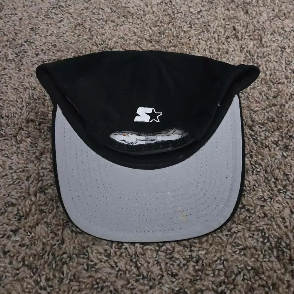 Vintage 90s Starter Denver Broncos Black Snapback Hat